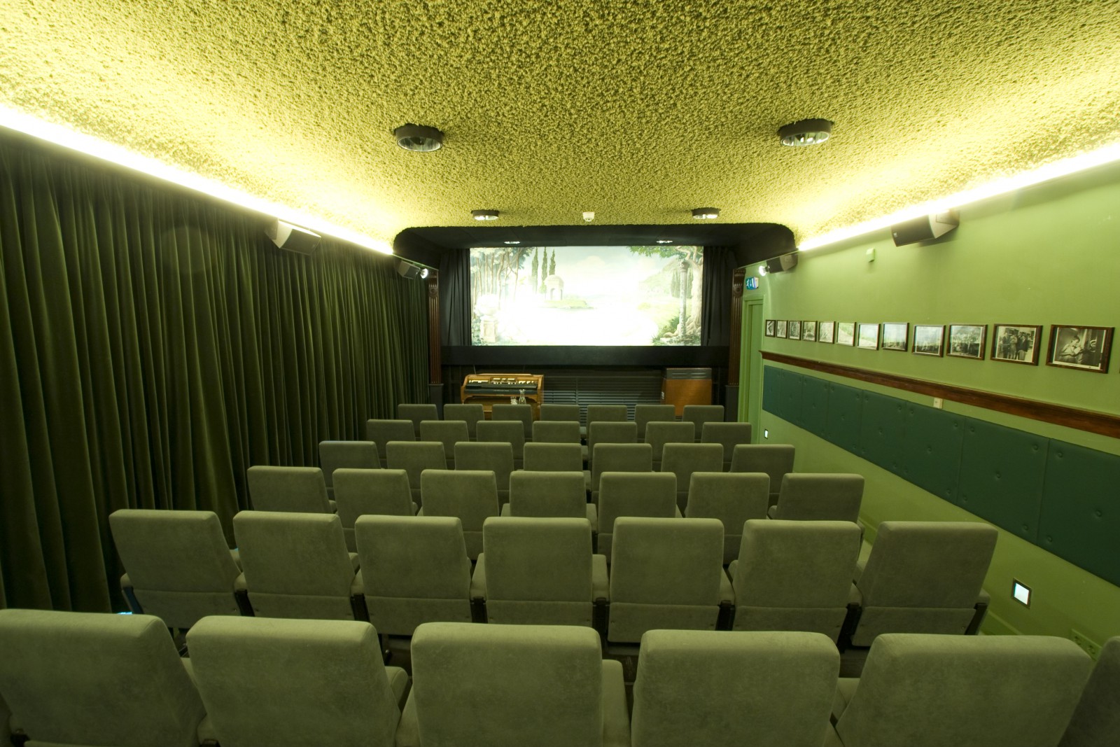 Zaal 4 Louis Hartlooper Complex